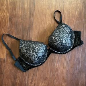 Victoria’s Secret bra 32DDD / 32F